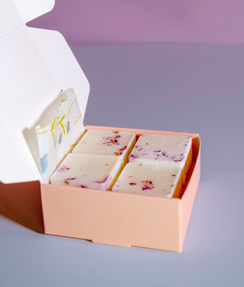 8 Piece Floral Fields Plant Wax Melts - Soy & Coconut Blend - Wildfound Wax melts - 8 Piece Floral Fields Plant Wax Melts - Soy & Coconut Blend