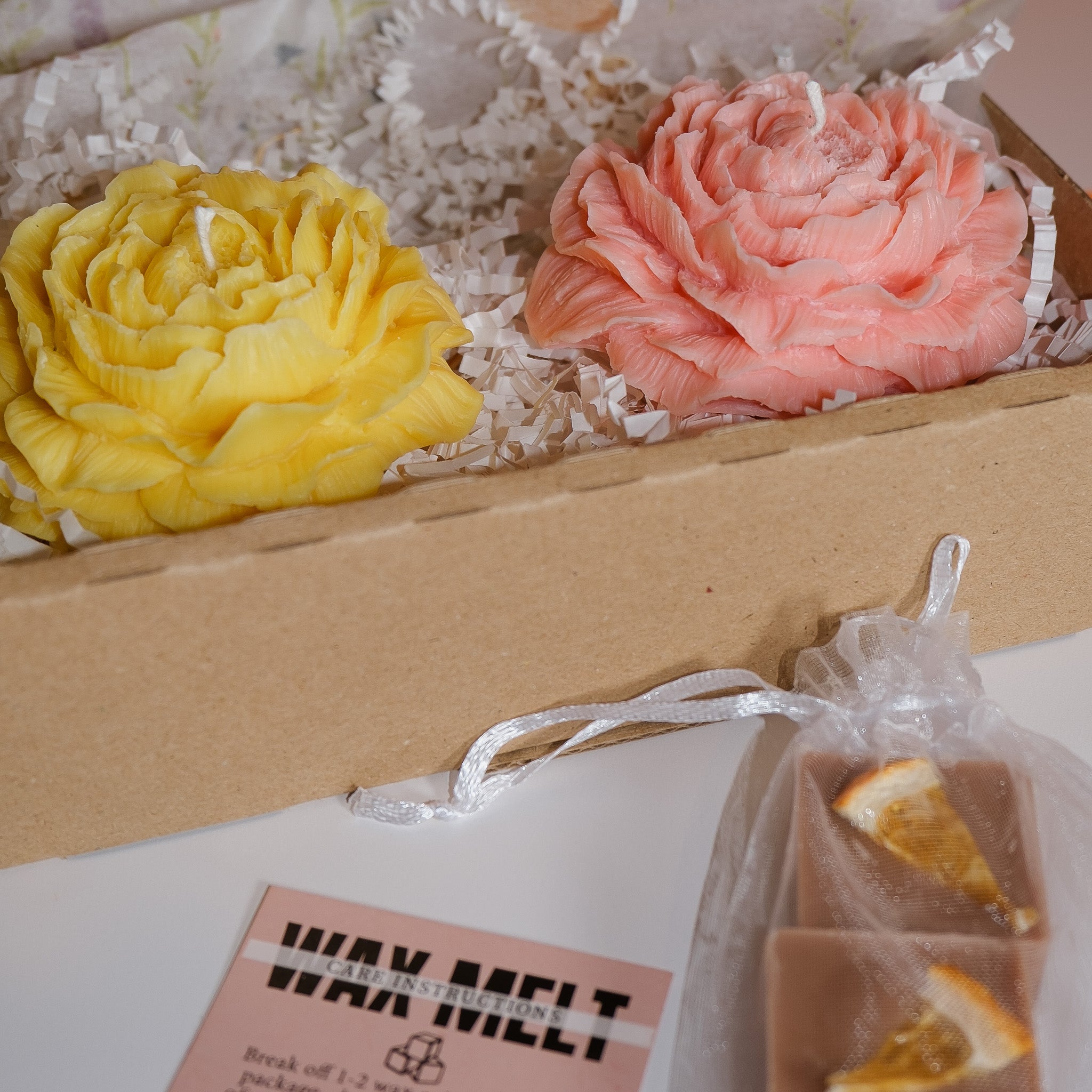 Multicoloured Peony Plant Wax Candle Gift Set - Wildfound Sculpted candle - Multicoloured Peony Plant Wax Candle Gift Set